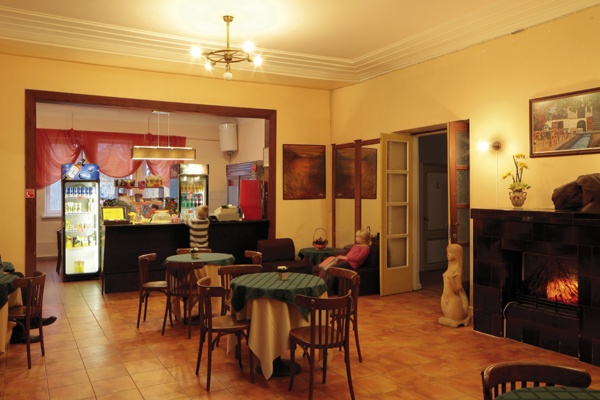 Rääma noorteühingu "Noorus" seltsimaja, interjöör. Arhitekt Olev Siinmaa