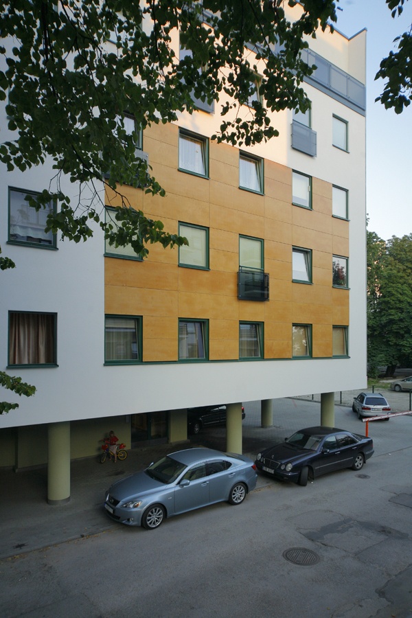 Elamu Uue Maailma linnajaos, vaade hoonele. Arhitektuuribüroo Nord Projekt