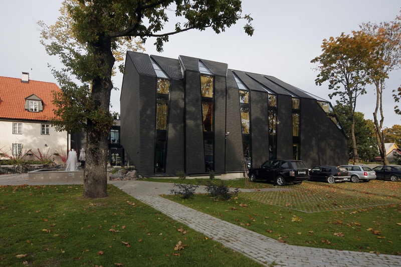 Arensburg Boutique hotell ja spa Kuressaares, vaade hoonele. KOKO Arhitektid: Margit Kärner (Aule), Raivo Kotov, Lea Laidra, sisearhitekt: Liisi Murula