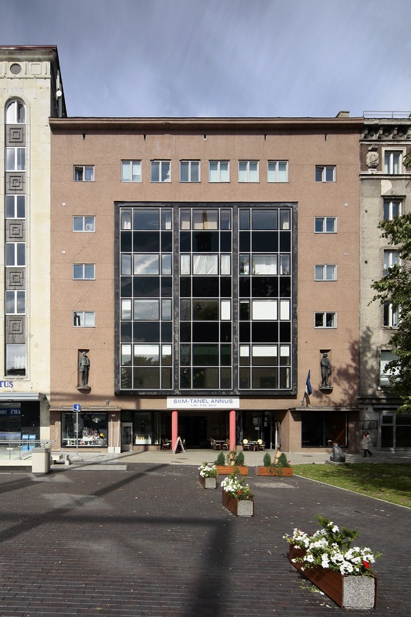 Kunstihoone, vaade. Arhitektid Anton Soans ja Edgar Kuusik