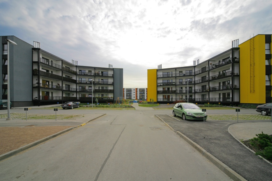 Korterelamud Haabneemes / Kõrgemäe korterelamud, vaade hoonetele. Agabus Endjärv Truverk Arhitektid