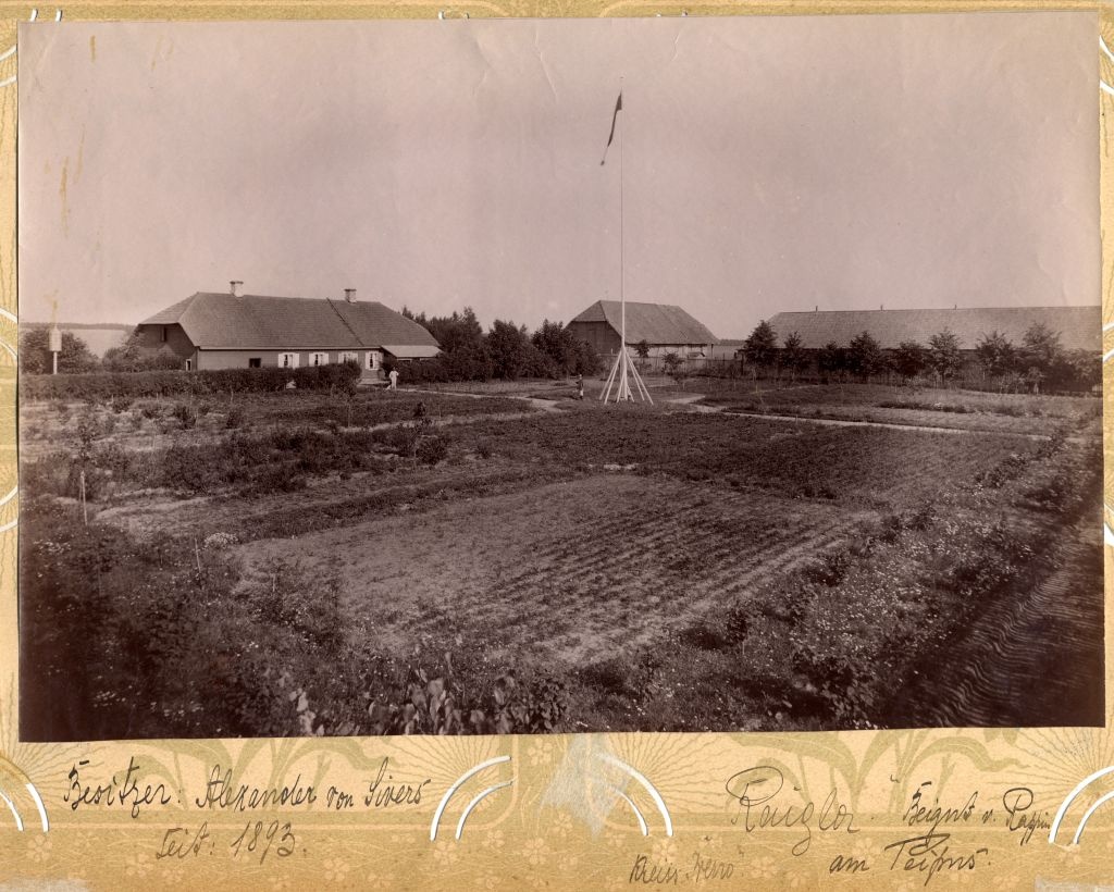 View of the buildings and peninsula buildings of the Raigla adjacent manor