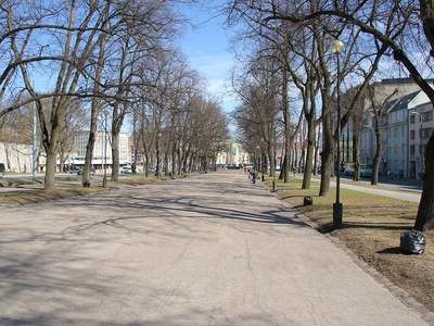 Kaarli puiestee (Suvorovi pst), vaade Peeter I sambale ja Jaani kirikule. rephoto
