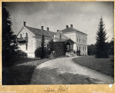 The prefaces of Viljandi Manor viewed from the left  duplicate photo