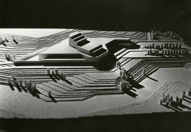 Ugala teater Viljandis. Arhitektuurivõistluse II preemia. Maketifotod. Arhitekt Henno Sepmann, 1969