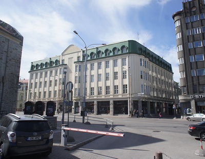 Hoone Pärnu mnt nr 10, Suur-ja Väike-Karja tänavate vahel rephoto