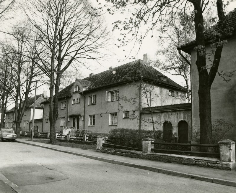 Pelgulinn: Kolde pst 19-25, arhitektid Eugen Habermann ja Herbert Johanson