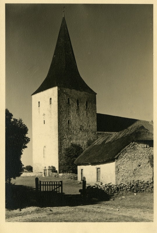 Pöide Maarja kirik