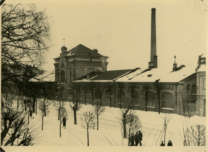 Piirituspuhastamise Vabrikute OÜ (piiritusevabrik) Tallinnas Rotermanni kvartalis Mere pst 6