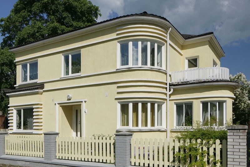 Rakvere "triibuline" maja, Koidula 27. Arhitekt Hermann Eichelmann, 1954-1956