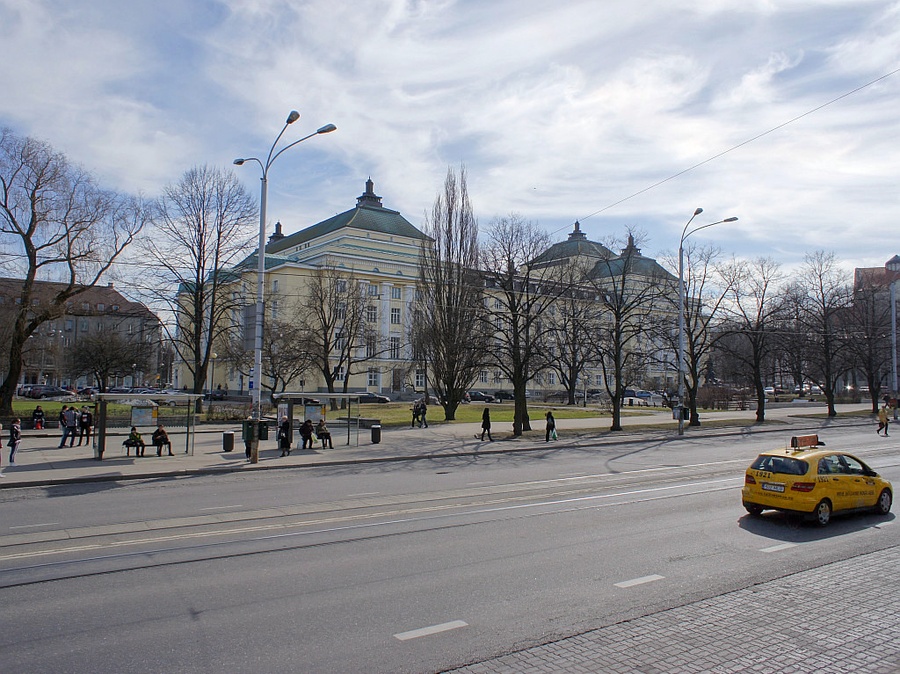 Estonia teatrimaja, tagakülg rephoto