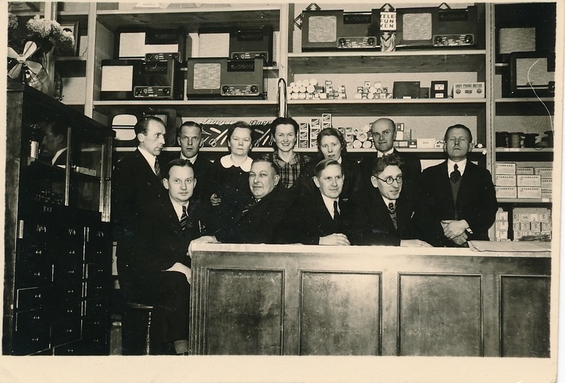 foto, Viljandi, Esto - Muusika äri Lossi tn, Johannes Talvik, 1940 VIII - 1941 kevad