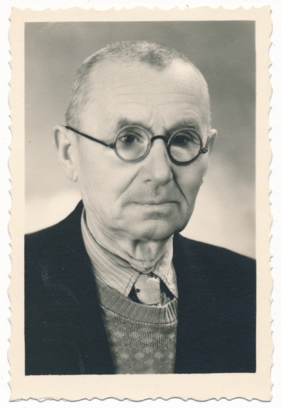 foto Tõnis Kihuoja, pedagoog, kodu-uurija, bibliofiil, 1959 foto E.Rang