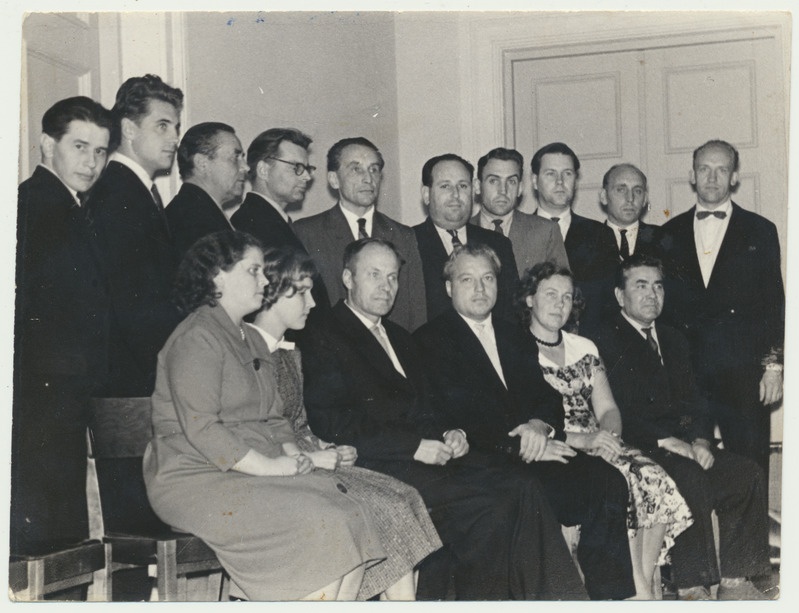 foto Viljandi Rajooni RSN Täitevkomitee, grupp sh. Karl Latserus, esimees, Heinrich Blumberg, sekretär, 1961