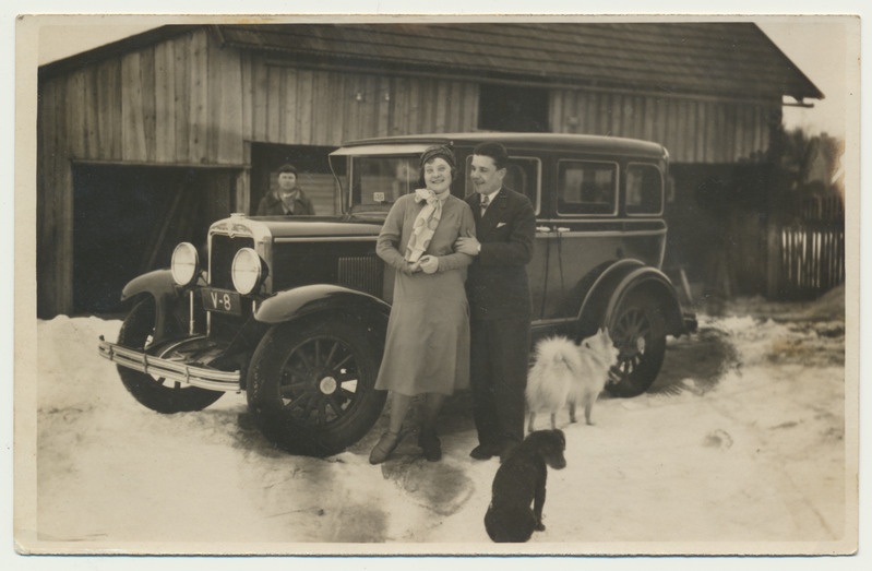 foto takso V-8 Chevrolet, pere Akerberg, koerad, Viljandi, Serbia (Vase) tn 4 õu u 1935 talv, foto H.A. Metsamärt