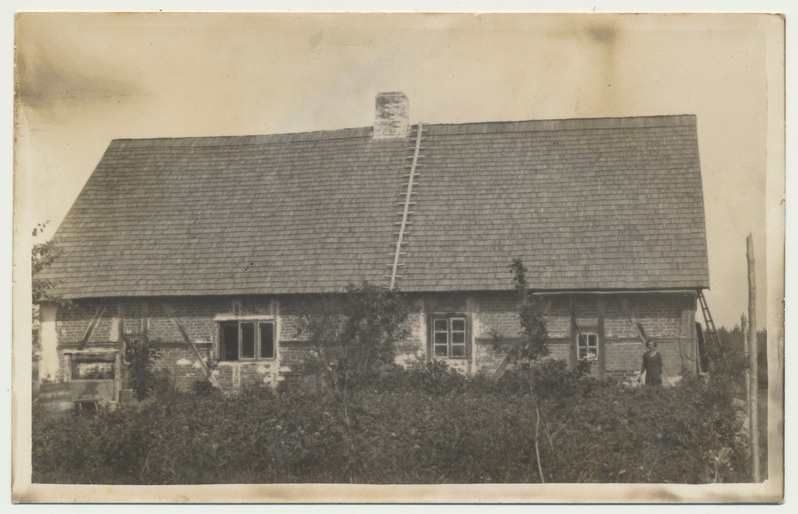 foto Viljandi khk Vana-Võidu v Õunapuu talu elumaja u 1935, omanik Johan Marjak