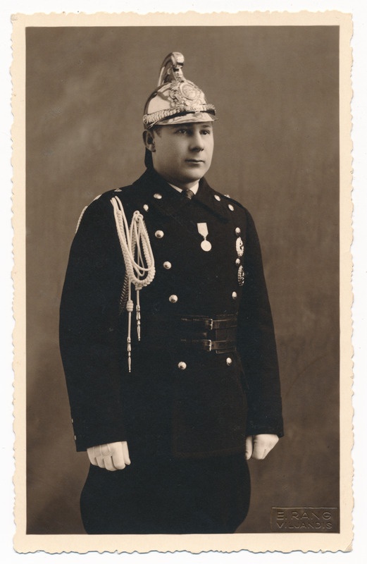 foto, paraadmundris VTÜ komando peamehe adjutant Eduard Leisner, 13.11.1938 foto E. Rang