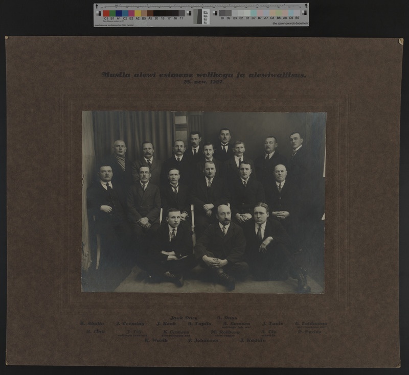 foto papil Mustla alevi I volikogu ja alevivalitsus sh alevivanem M.Rothberg, volikogu juht J.Till, E.Feldmann 28.11.1927