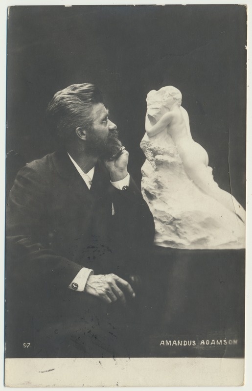 foto Amandus Adamson ja skulptuur u 1920