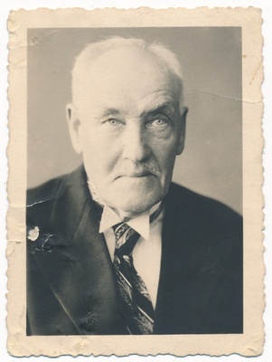 foto kirjanik, ajakirjanik Reinhold Kamsen 70, 1941  duplicate photo