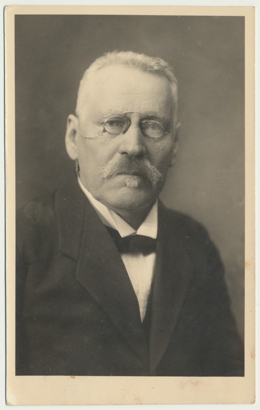 foto kirjanik Eduard Brunberg-Bornhöhe u 1920 foto Parikas