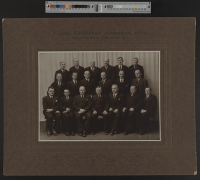 pappalusel foto Viljandi Käsitööliste Abiandmise Seltsi juhatus ja revisjon 1937 foto J. Riet  duplicate photo