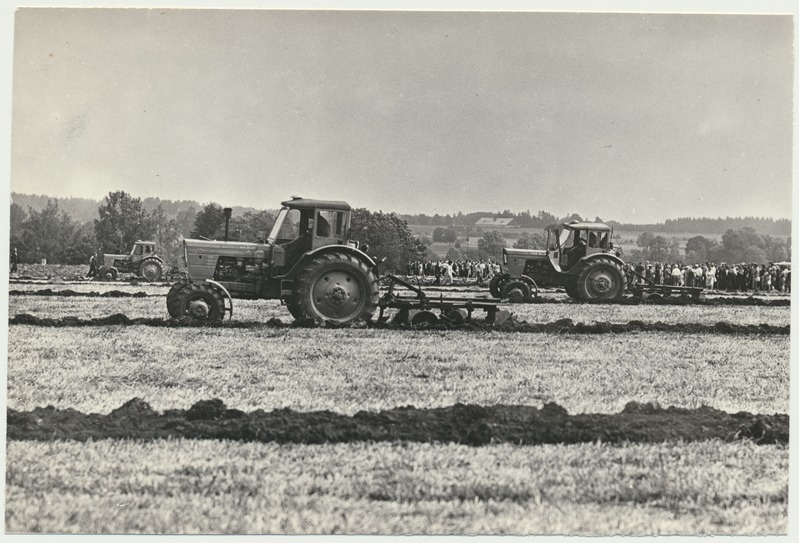 foto, Viljandimaa, vabariiklik künnivõistlus, Vana-Võidu VII 1972