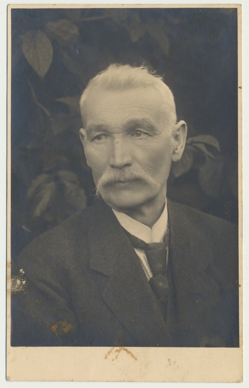 foto, August Palitser u 1920