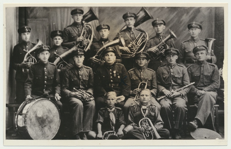 foto Kaitseliit, Suure-Jaani Malevkond, puhkpilliorkester, dirigent Jüri Vahtramäe, 1938