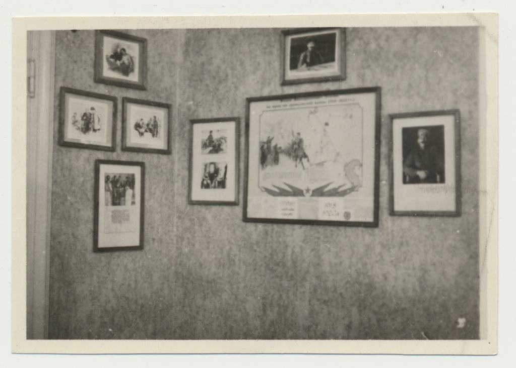 foto Viljandi muuseum näitus J.V.Stalini elu ja tegevus, 1950 foto T.Parri