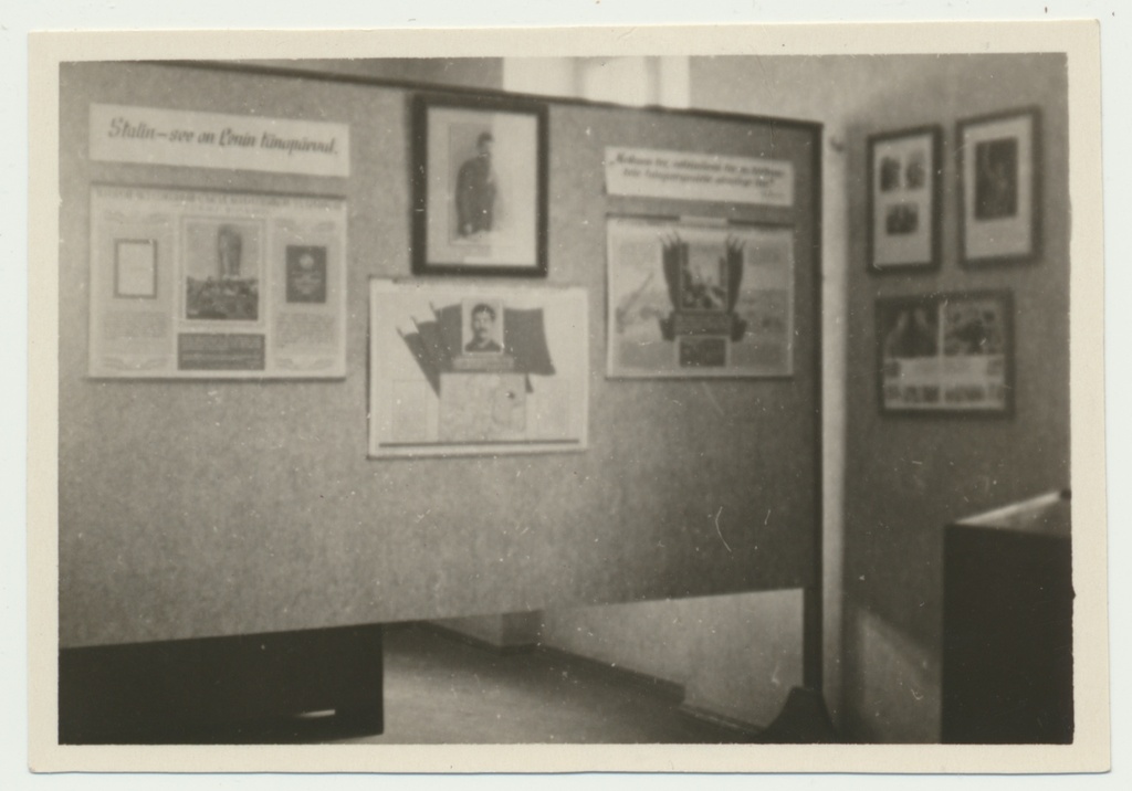 foto Viljandi muuseum, näitus J.V.Stalini elu ja tegevus, 1950 foto T.Parri