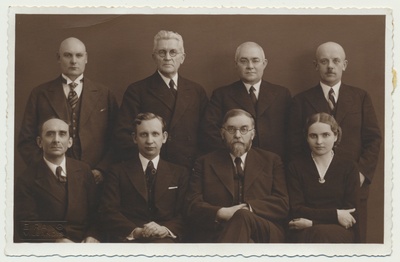 foto Viljandi Kodu-uurimise seltsi juhatus u 1938 foto E.Rang  duplicate photo
