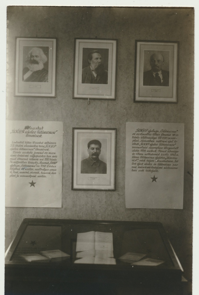 foto, Viljandi, muuseum, näitus 10a ÜK(b)P ajaloo lühikursuse ilmumisest, 1950 foto T.Parri