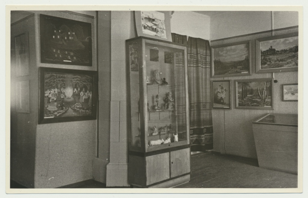 foto Viljandi muuseum, näitus tarbe- ja kujutav kunst 1960 foto L.Vellema