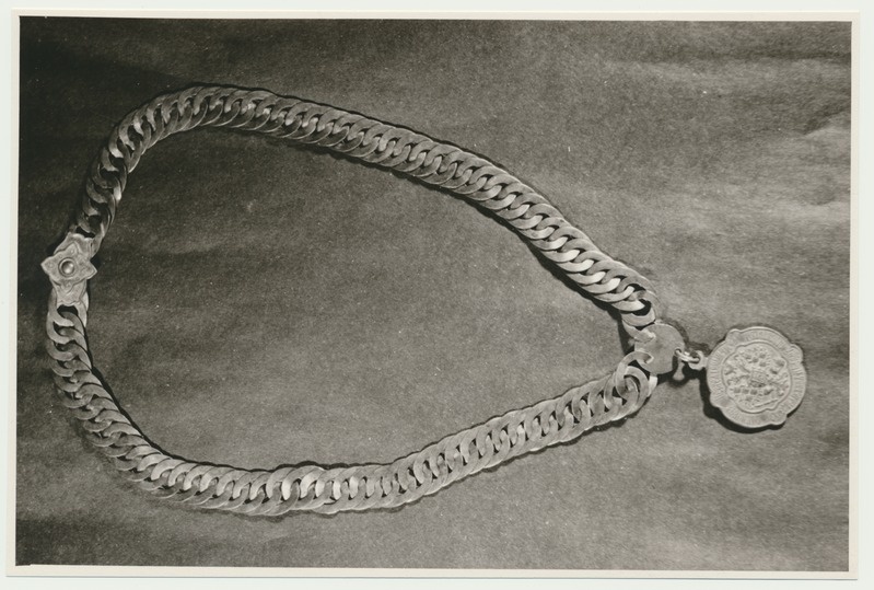 foto Viljandi muuseum, vallavanema ametiraha, VM 7266, 1960 foto R.Maran