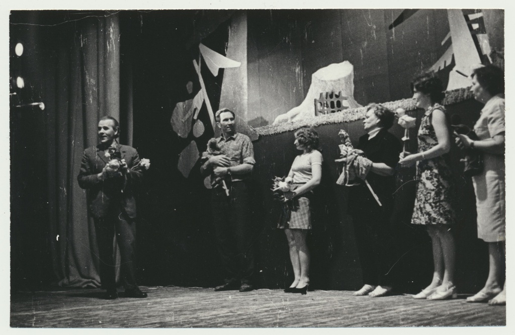 foto Viljandi Isetegevuslik Nukuteater, etendus Pips ja Pip, 1973 foto E.Veliste