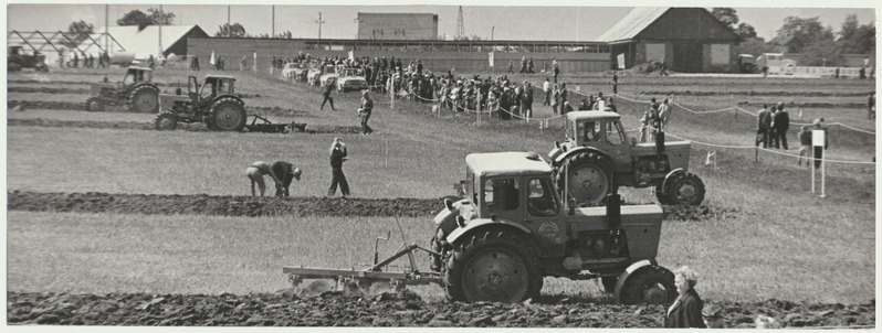 foto vabariiklik künnivõistlus, Vana-Võidu 1976 ETA foto