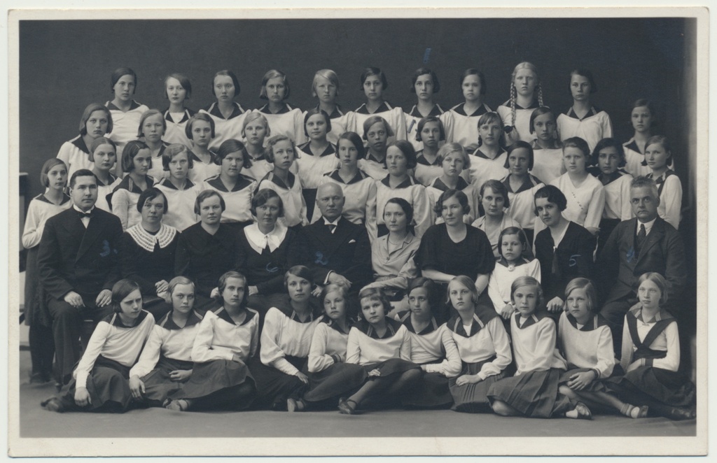 foto Viljandi Eesti Haridusseltsi gümnaasiumi VI klass 1934 F J.Riet