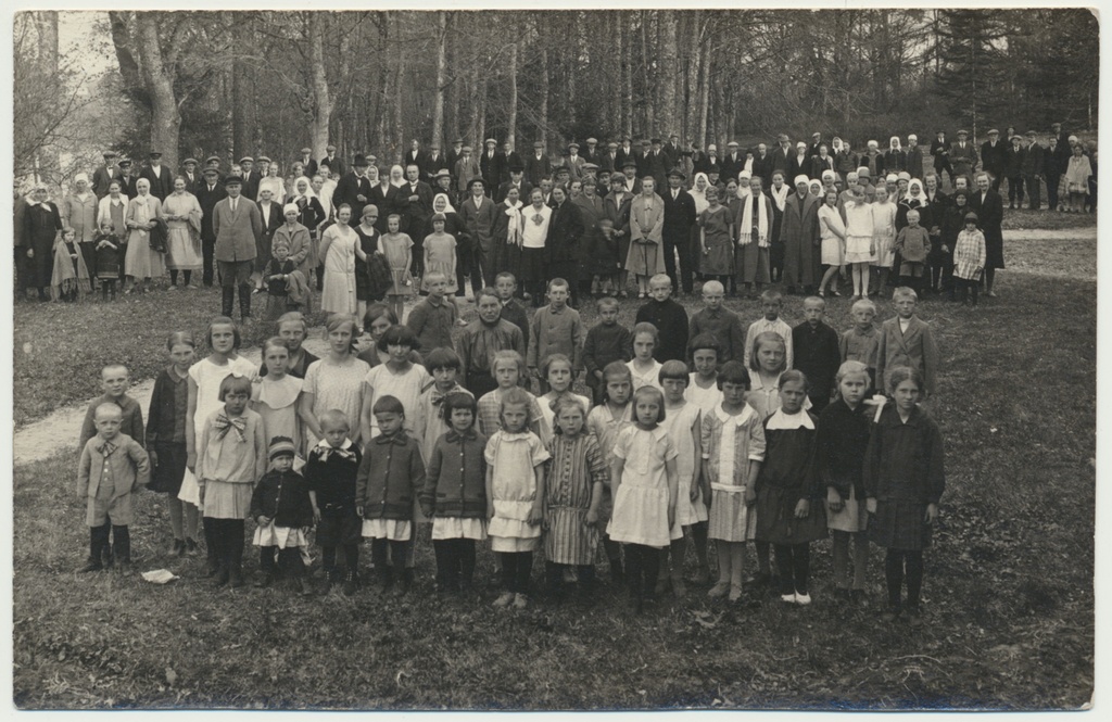 foto Suure_Jaani khk Lahmuse algkool, emadepäev, grupp 1928
