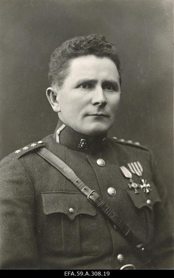 Captain Rudolf Kuslap, Commander of the 2nd Company of the Football Battalion of Kuperjanov Üksik.  duplicate photo