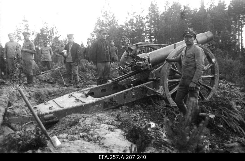 War of Liberty. 2.batar 7 (Cuperjanov Partisanide Battalion Battery) haubits near Rodenpois (Ropaži) position.