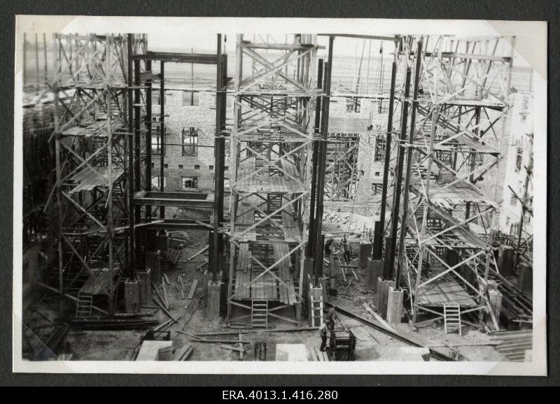 Construction of the soda boiler at the Kehra Cellulose Factory