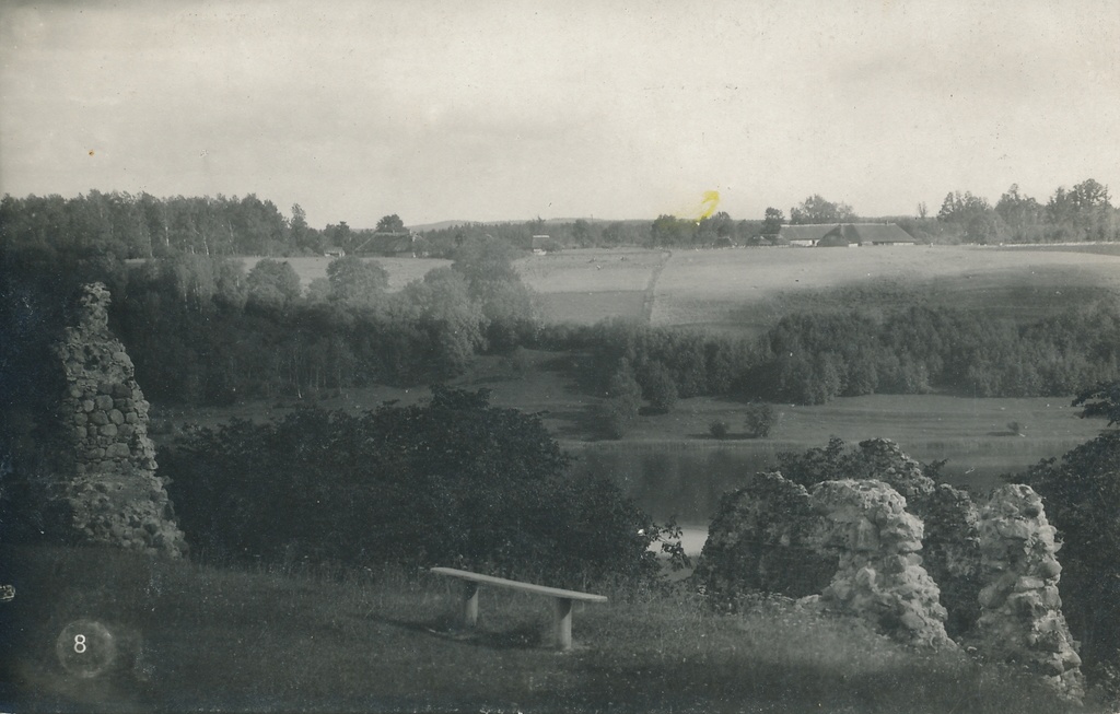 foto Viljandi II Kirsimägi, järv