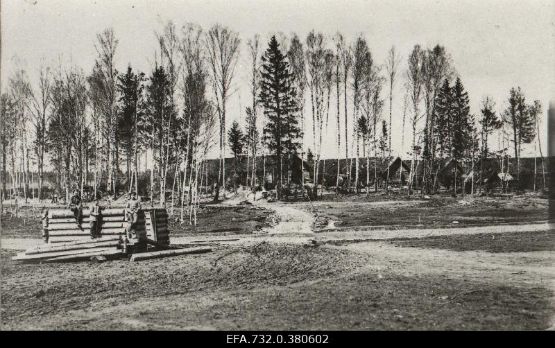 The officers of the path of Tiraspolis Lily Kljotn, Lieutenant Odintsov, Doctor of the Battalion at the Bolovski reserve battalion's barracks at Purin [Purinsh?] Farm lands.