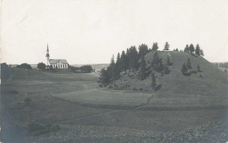 Fotopostkaart: Otepää linnamägi ja kirik.