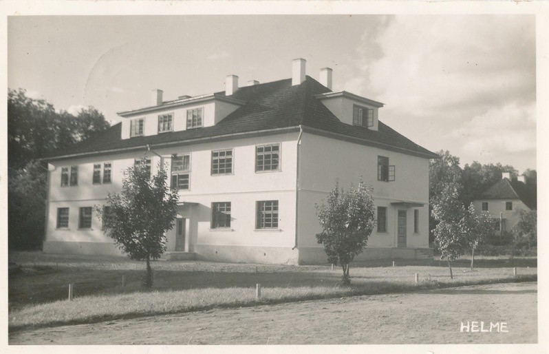 Fotopostkaart: Helme Põllutöökooli hoone