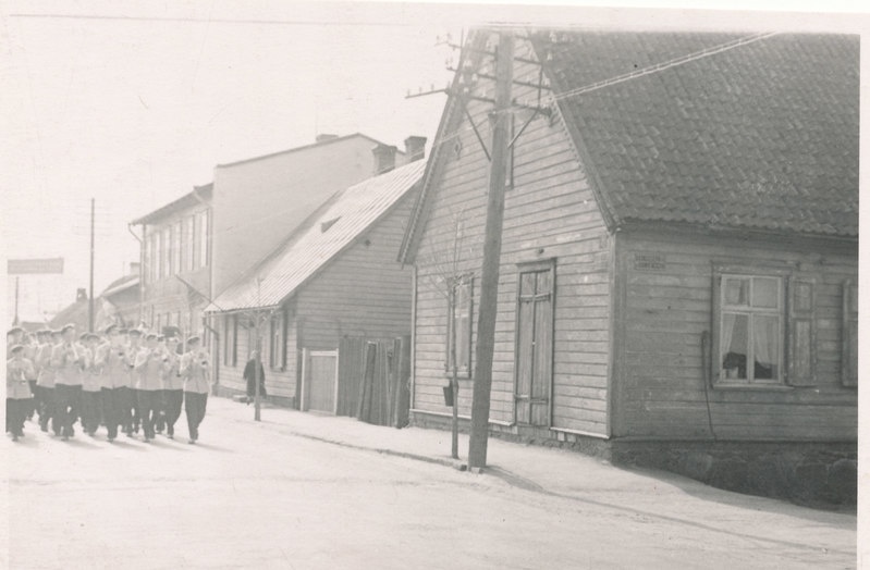 Rongkäik Valgas, Nõukogude tänaval