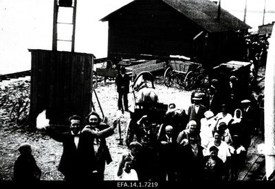 Passengers in the port of Romassaare.  duplicate photo