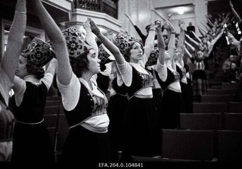 Kohtla-järve 1. You can get "Our address - Soviet Union" to practice in the crowd dance group of secondary school teachers for the presentation of the central television.