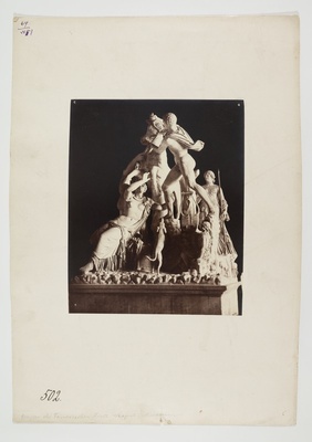 Farnese härg. Skulptuurigrupp Napoli muuseumis  duplicate photo